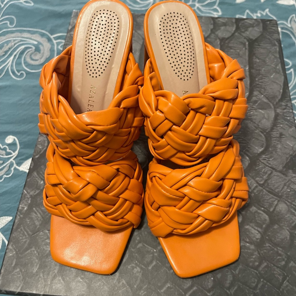 Akira orange heels size 7